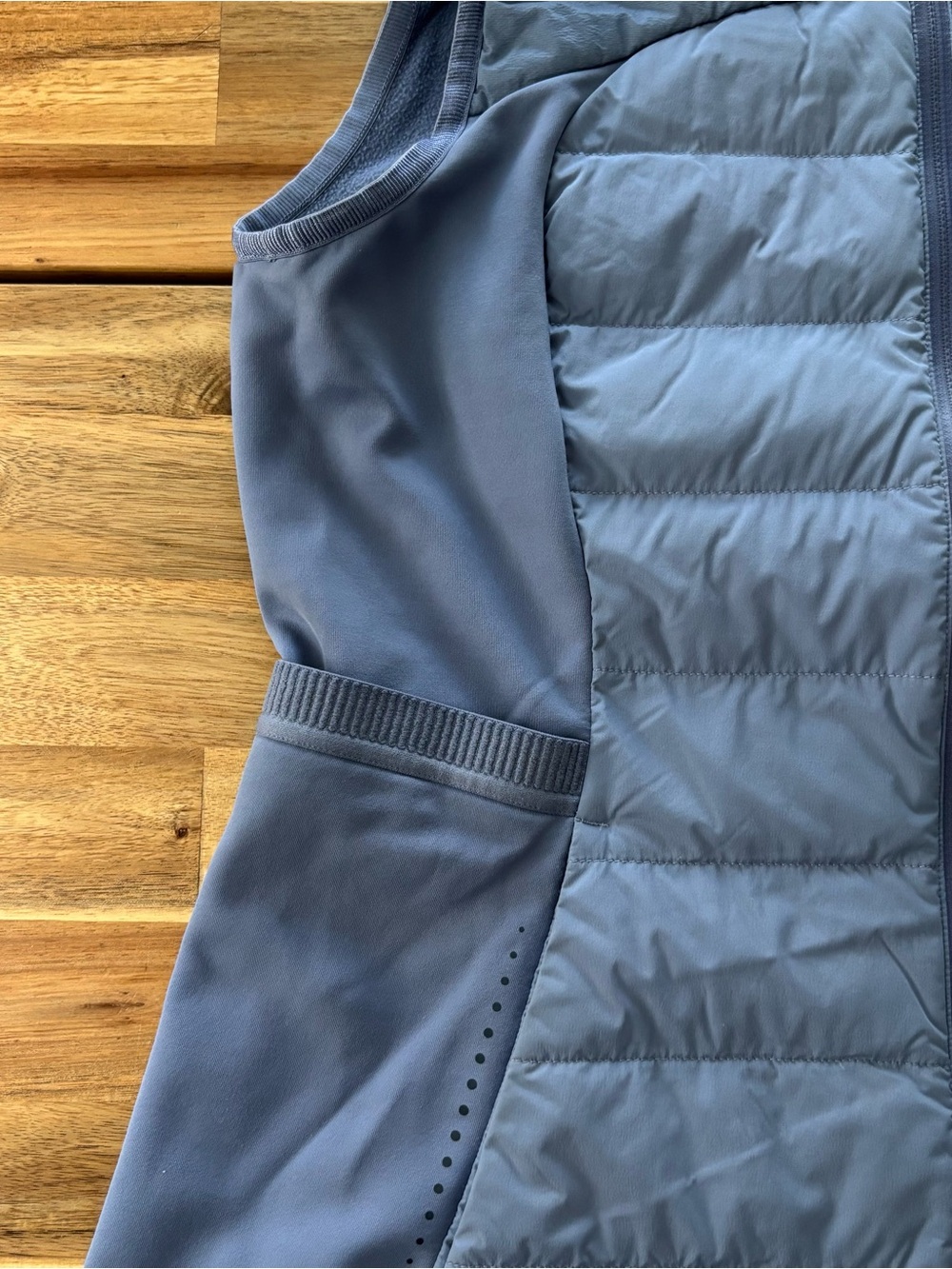 Lululemon Vest - Picture 4 of 8